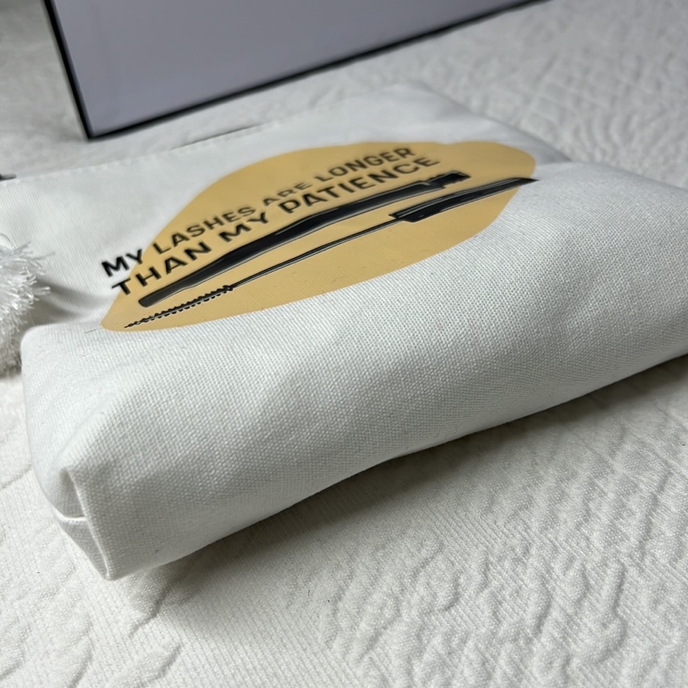⭐️🌸Ver/Sak NWT lashes longer than my patience makeup toiletries beach bag lined - Picture 5 of 9